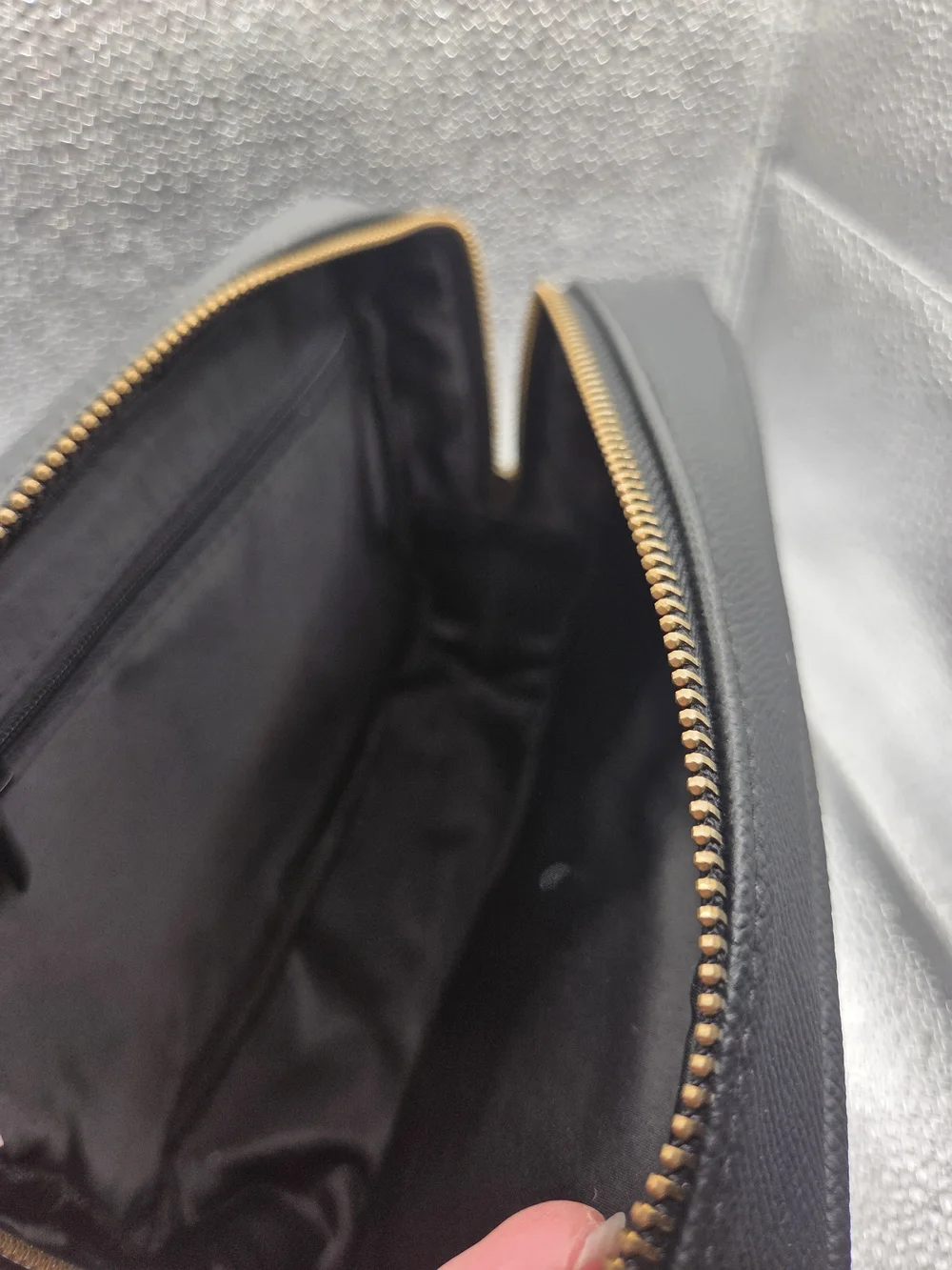verlye black leather